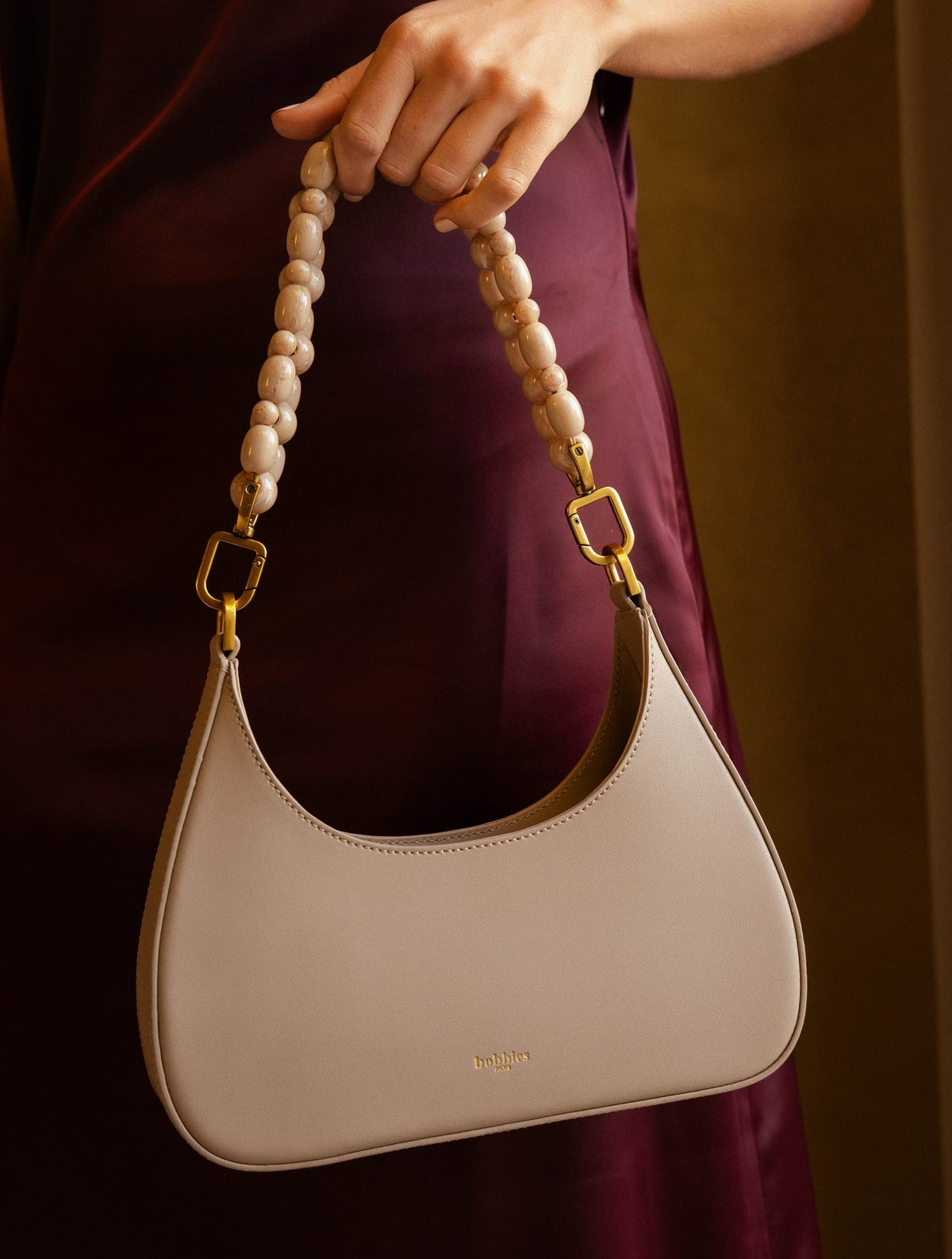 Bobbies Aléria Latte handbag — editorial view